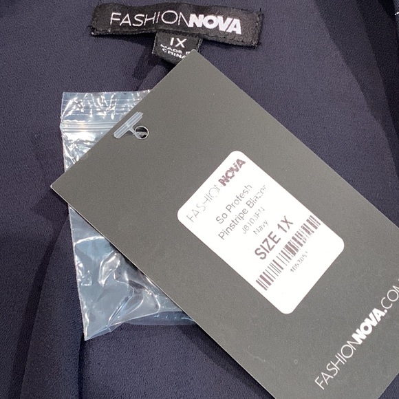 Fashion Nova Profresh Pinstripe Blazer NEW! - Picture 6 of 6